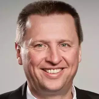 Dr. Michael Seehuber